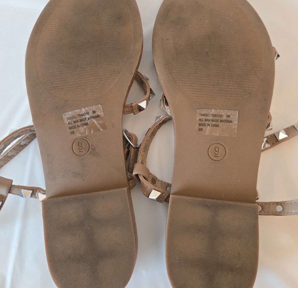 Steve Madden Studded Tan Sandals – Size 9 - Picture 3 of 8